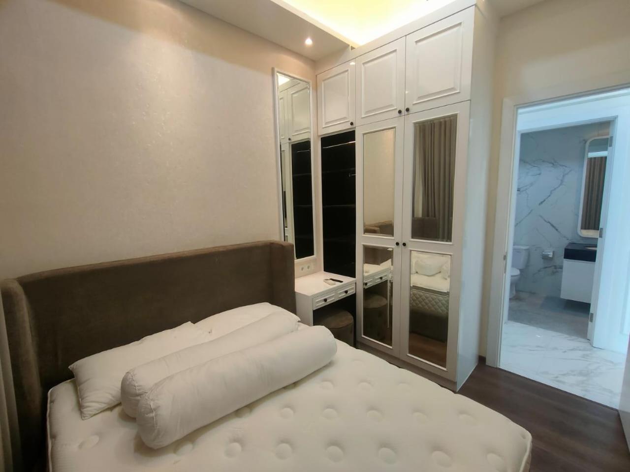 Super Penthouse Stmoritz Apartment, Lippomall Puri Indah Τζακάρτα Εξωτερικό φωτογραφία
